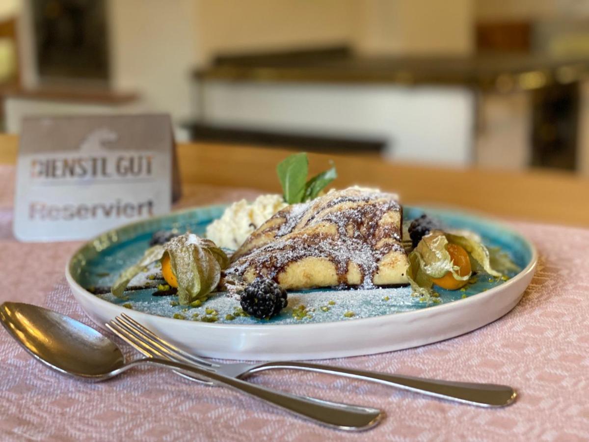 Launsdorf Hotel Dienstl Gut מראה חיצוני תמונה